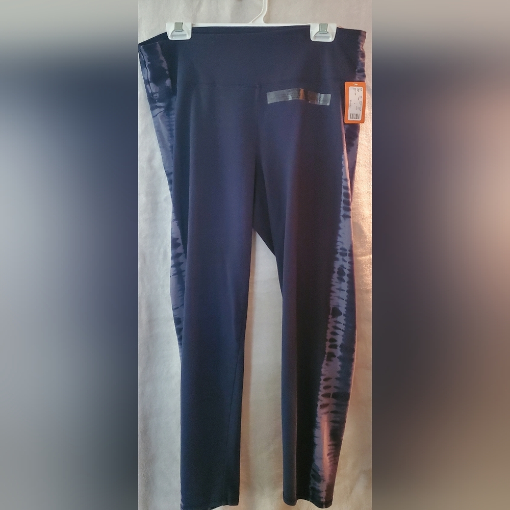 NWT‎ Maurices inMOTION 7/8  Leggings Plus Size 1, bluish purple w/ tie dye sides